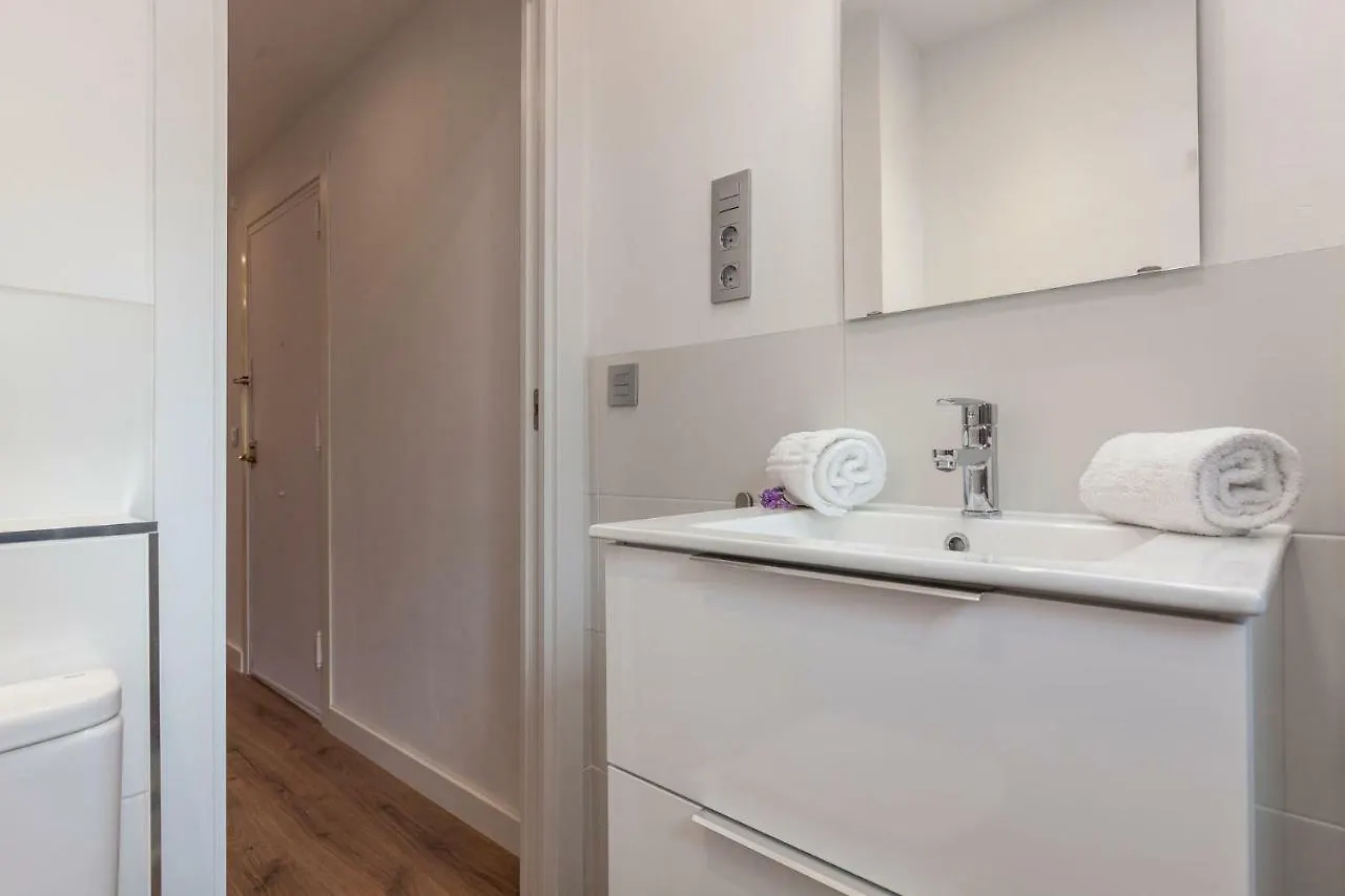 Nuevo Apartamento Casco Antiguo Sevilla Wifi Ac Apartmán